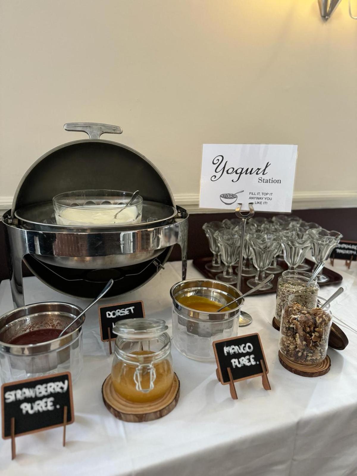 The Mayfair Hotel Bornemouth Extérieur photo