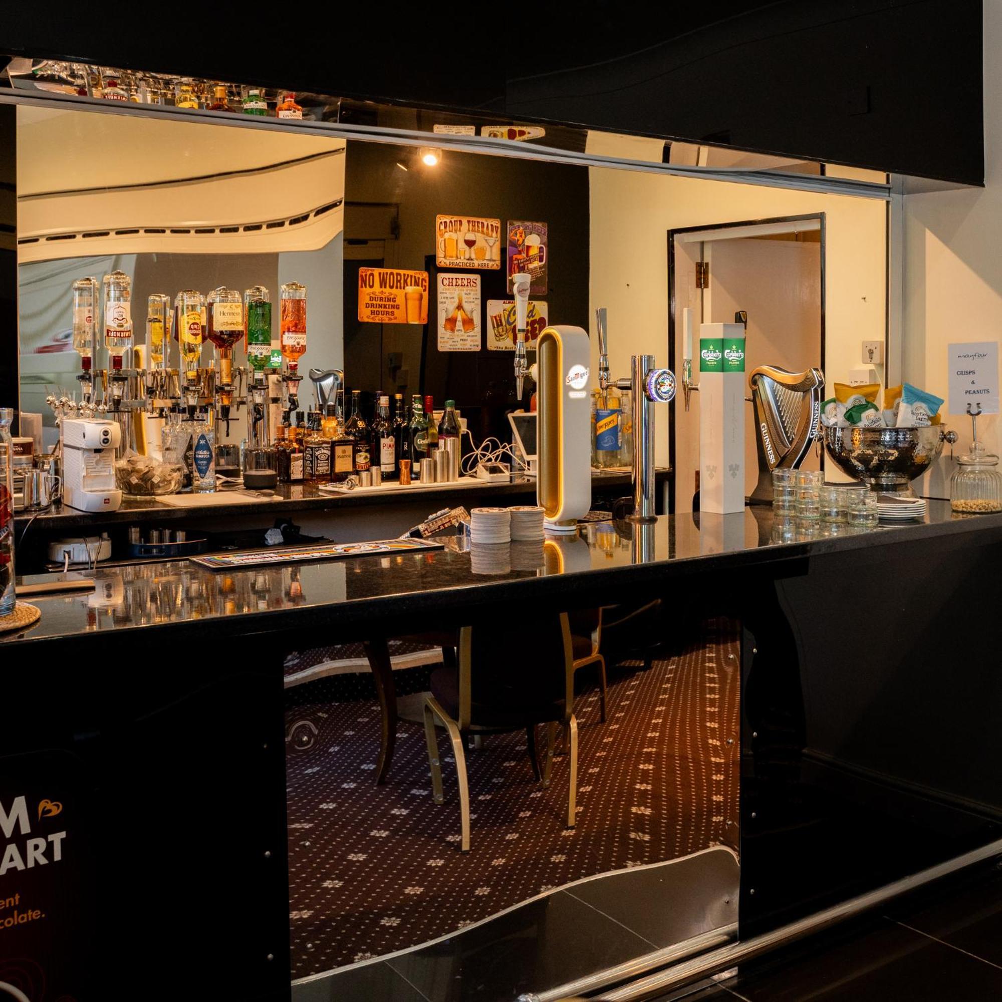 The Mayfair Hotel Bornemouth Extérieur photo