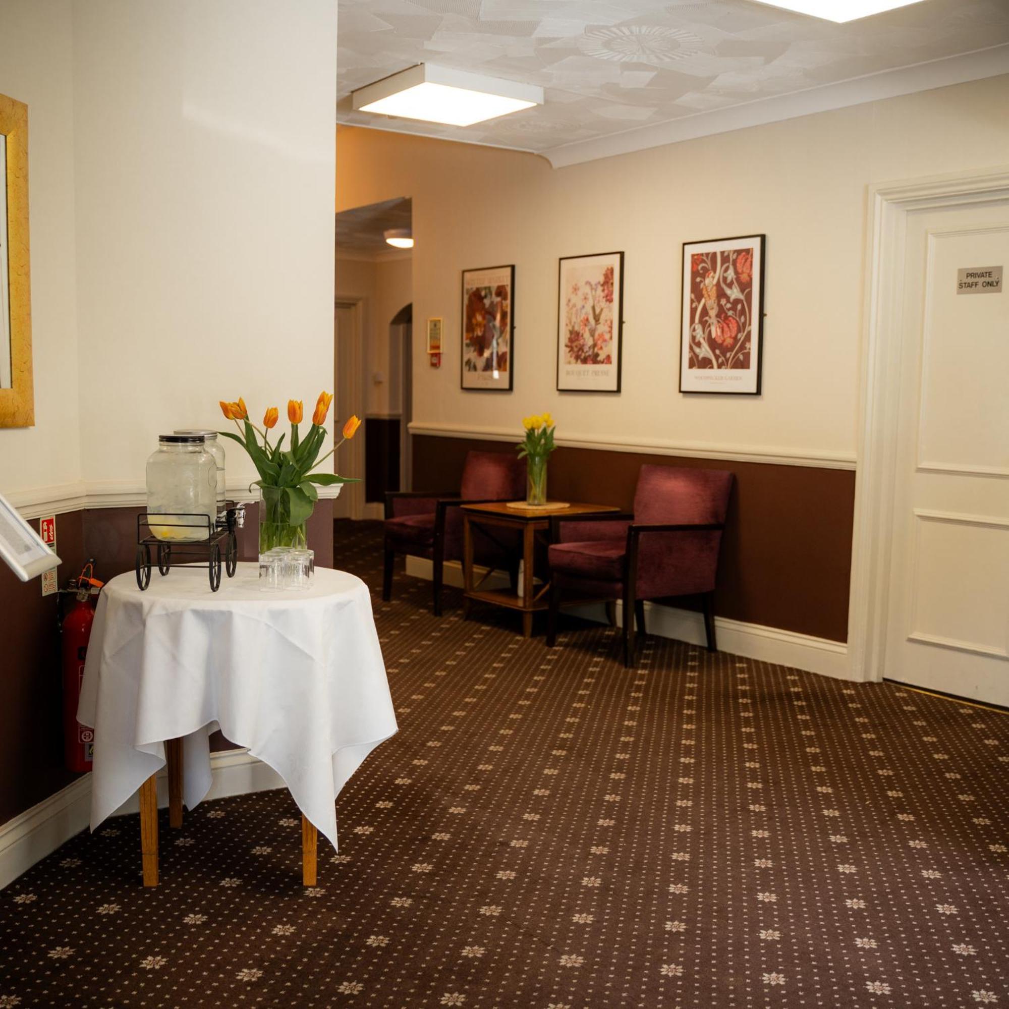 The Mayfair Hotel Bornemouth Extérieur photo