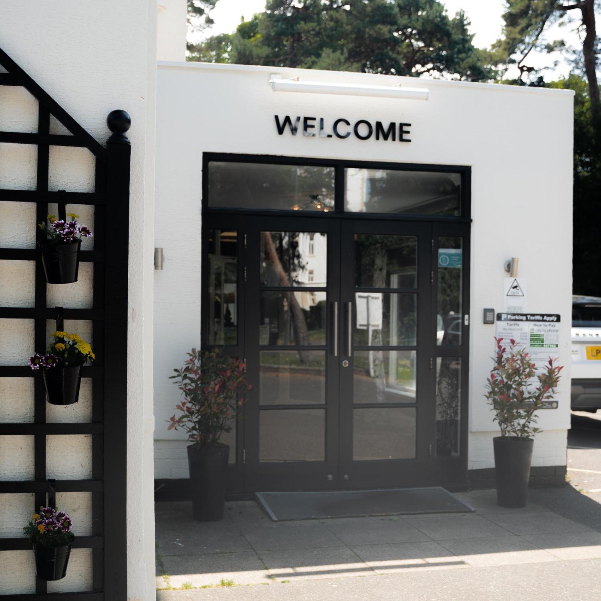 The Mayfair Hotel Bornemouth Extérieur photo
